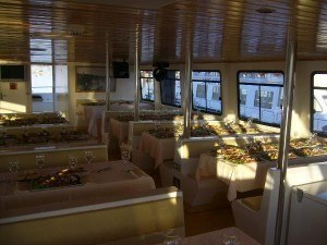 cena en catamarán